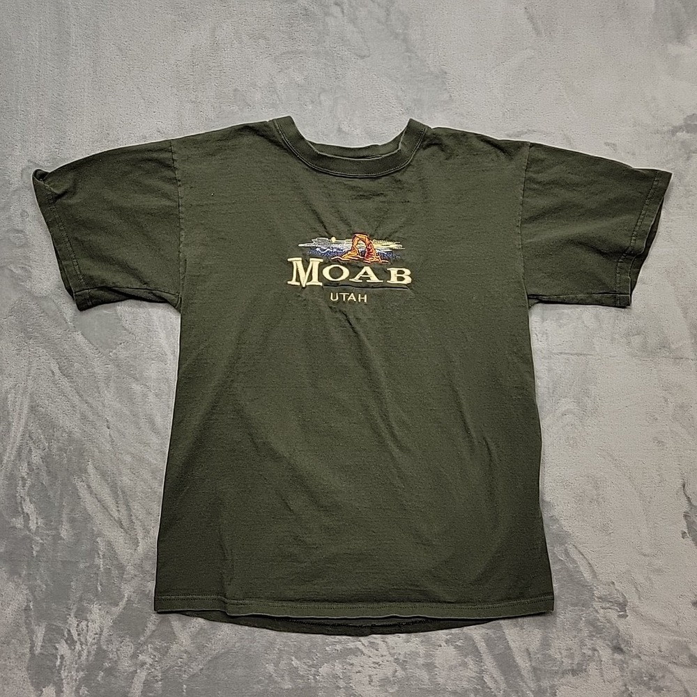 Moab Utah Arches National Park Shirt Mens M Green Short Sleeve Embroidered Souve